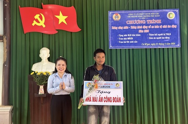 CĐCS Công ty cổ phần cao su Đắk Lắk tổ chức chương trình cảm ơn đoàn viên, người lao động