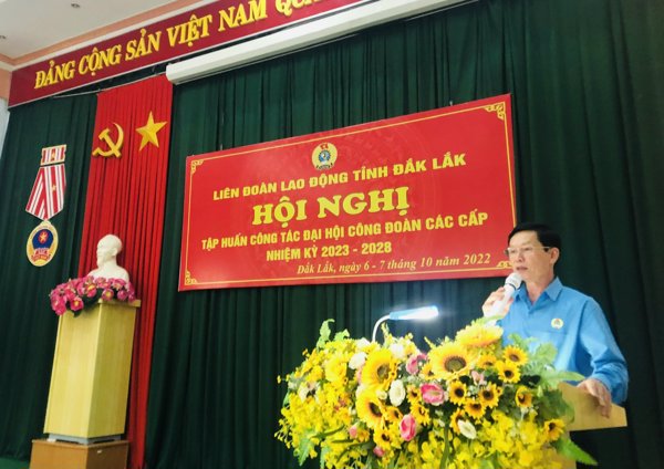 Tập huấn công tác tổ chức đại hội công đoàn các cấp nhiệm kỳ 2023-2028