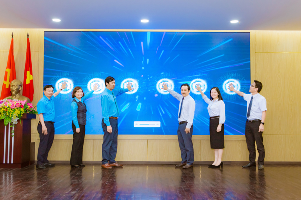 Ký kết thỏa thuận hợp tác chuyển đổi số, nâng cao phúc lợi cho đoàn viên giữa Liên đoàn Lao động tỉnh và VNPT Đắk Lắk