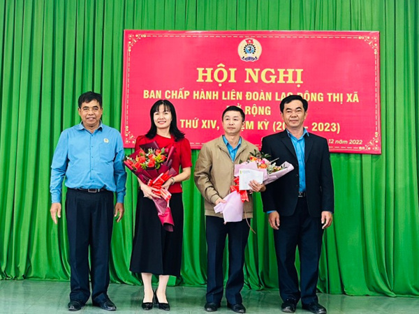 Hội nghị BCH Liên đoàn Lao động thị xã Buôn Hồ lần thứ 14 