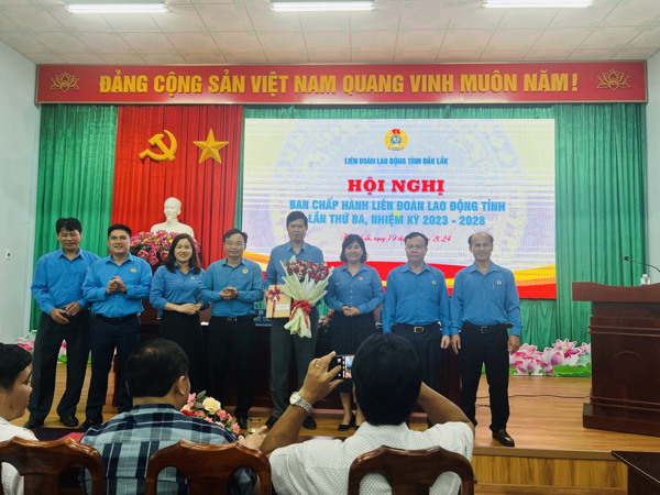 Hội nghị Ban Chấp hành Liên đoàn Lao động tỉnh lần thứ Ba, khóa XI, nhiệm kỳ 2023-2028, triển khai nhiều nội dung quan trọng