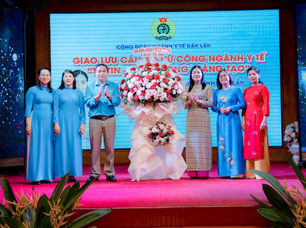 Công đoàn ngành Y tế tổ chức chương trình giao lưu “Tự tin- Năng động - Sáng tạo” trong nữ đoàn viên, CNVCLĐ 