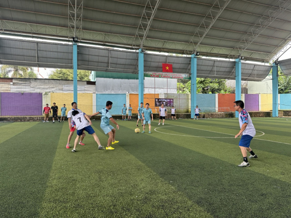 Các CĐCS thuộc Công đoàn Viên chức tỉnh tổ chức giao lưu thể thao  chào mừng Đại hội Công đoàn tỉnh lần thứ XI, nhiệm kỳ 2023-2028