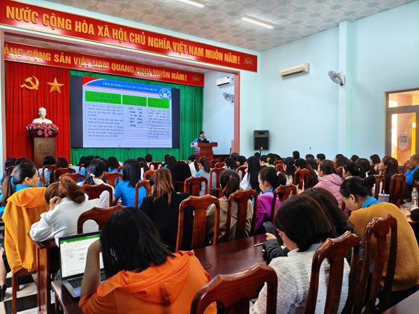 Hội nghị tập huấn nghiệp vụ công tác nữ công công đoàn năm 2025