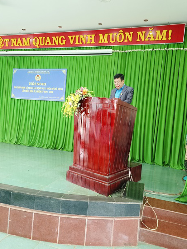 Liên đoàn Lao động thị xã Buôn Hồ Tổ chức Hội nghị Ban Chấp hành mở rộng lần thứ III 