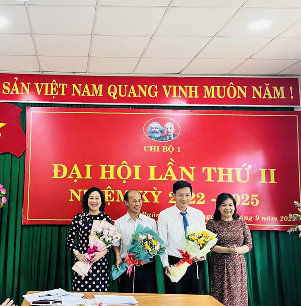 ĐẢNG ỦY LĐLĐ TỈNH CHỈ ĐẠO THÀNH CÔNG  ĐẠI HỘI 03 CHI BỘ TRỰC THUỘC NHIỆM KỲ 2022-2025