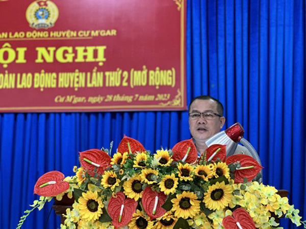 LĐLĐ huyện Cư M’gar sơ kết hoạt động công đoàn 6 tháng đầu năm và triển khai nhiệm vụ 6 tháng cuối năm 2023