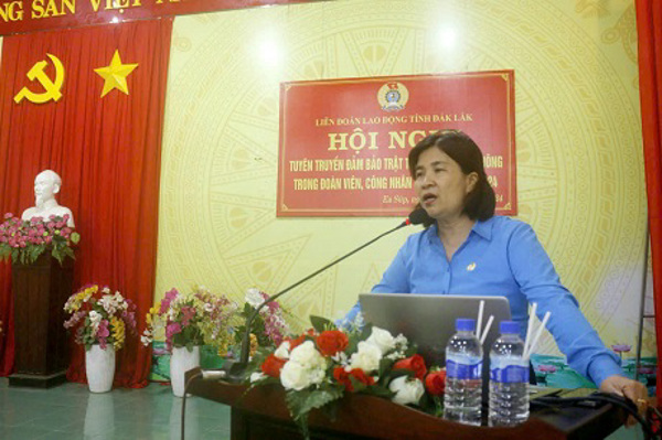 Hội nghị tuyên truyền, đảm bảo trật tự an toàn giao thông trong đoàn viên, CNVCLĐ tại huyện Easúp