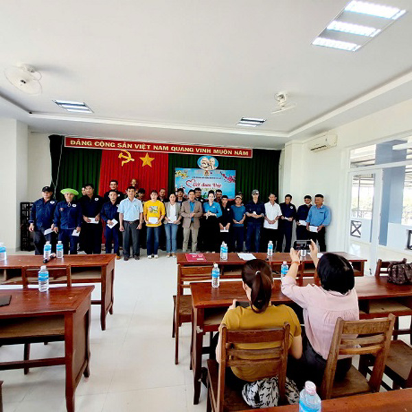 Liên đoàn Lao động huyện Ea Súp tổ chức Chương trình Tết sum vầy, xuân yêu thương năm 2025