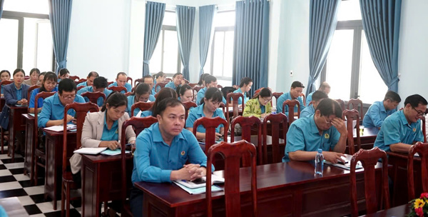 Hội nghị quán triệt, triển khai các văn bản mới về công tác tài chính, công tác lập dự toán năm 2025 và công tác quyết toán năm 2024